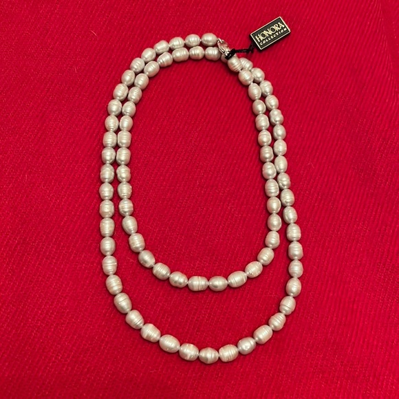 New Honora 36” Grey Ringed Barrel Cultured Pearl Necklace with Pouch & Box - Picture 2 of 6